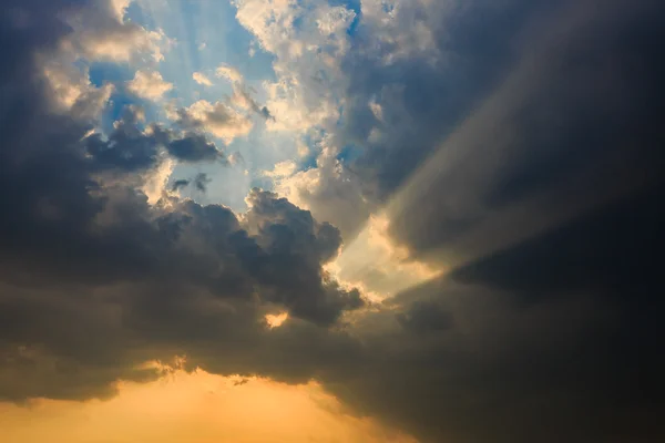 Sunlight with cloud on blue sky — Stock Photo, Image