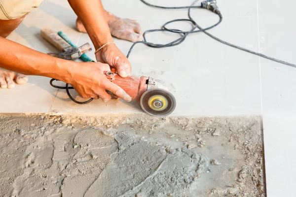 Floor tile installation for house building — Stock Photo, Image