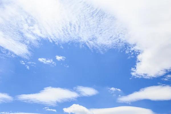 Clouds in the blue sky — Stock Photo, Image