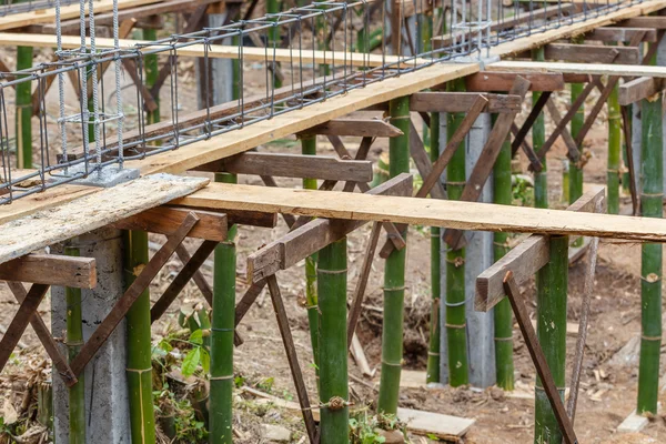 Zirbenholz für den Hausneubau — Stockfoto