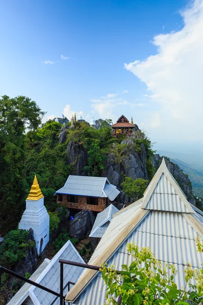 Wat prajomklao rachanusorn bei Lampang, Thailand — Stockfoto