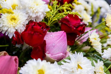 karışık çiçek buketi