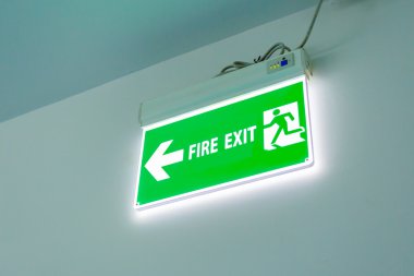 Yangın çıkış ışık işareti 