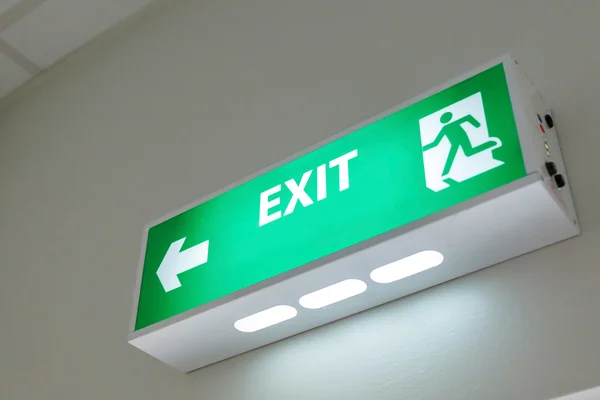 Fire exit light sign — Stock Photo, Image