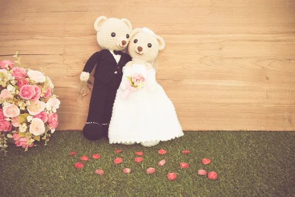 Orso romantico su tono di colore vintage retrò — Foto Stock