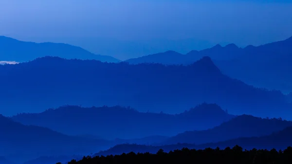 Mountain leyer nivå i thailand — Stockfoto