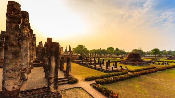 Sukhothai Tarih Parkı eski town Tayland — Stok fotoğraf
