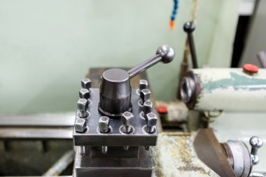 Torna tezgahı, cnc freze tezgahı 