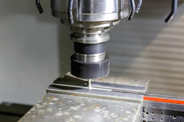 Torno, fresadora CNC — Foto de Stock