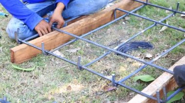 bükme çelik inşaat işi için işçi