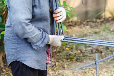 İnşaat işi için teknisyen bohça tel çelik çubuk