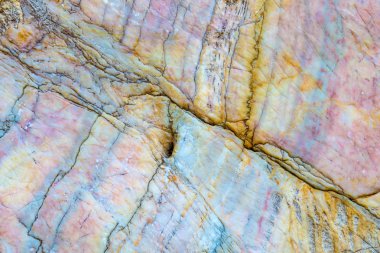 Çizgili eğri mermer taş