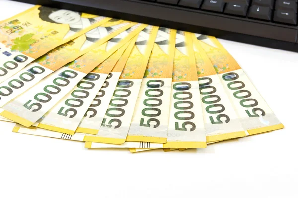 Korea money with keyboard — Stock Photo, Image