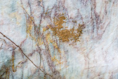 Çizgili eğri mermer taş