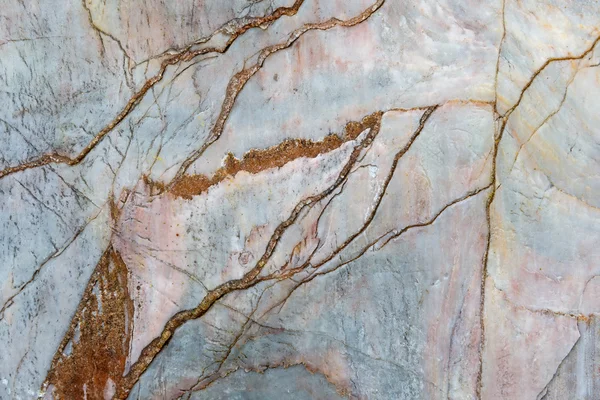 Çizgili eğri mermer taş