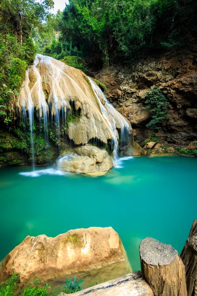 Wonderful waterfall in Thailand — Stock Photo, Image