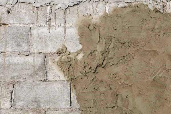 Plasterer concrete at wall — Stock Photo, Image