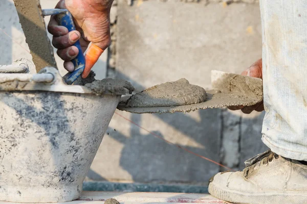Plasterer concrete worker — Stock Photo, Image