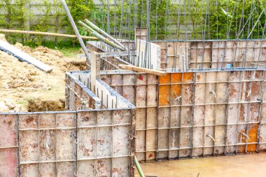 Çimento inşaat metal kalıp