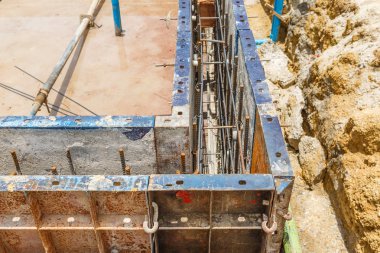 Çimento inşaat metal kalıp