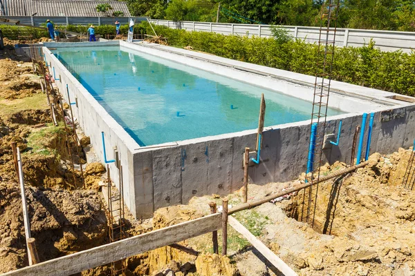 Swimming pool under construction — Stock Photo, Image