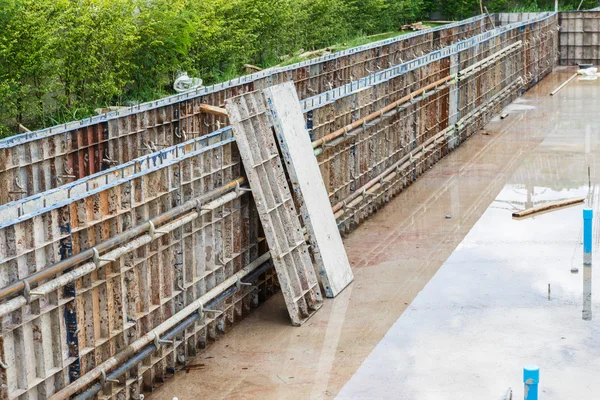 Molde de metal para construção de cimento — Fotografia de Stock