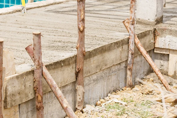 Molde de madera para la construcción de cemento — Foto de Stock