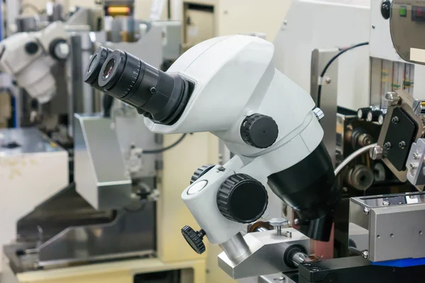 Microscope for manufacturing — Stock Photo, Image