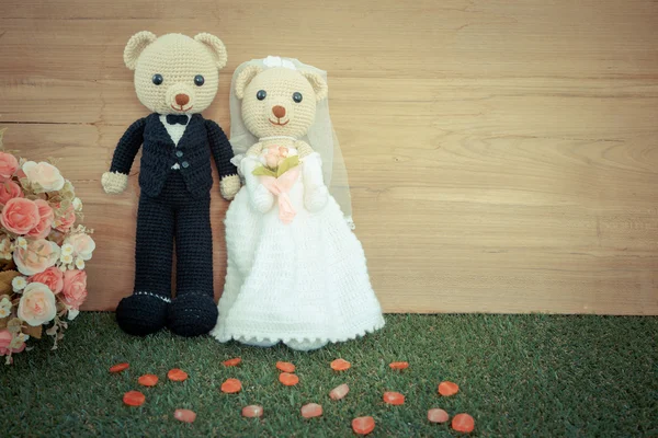 Romantic toy Bear in wedding scene — Stock Photo, Image