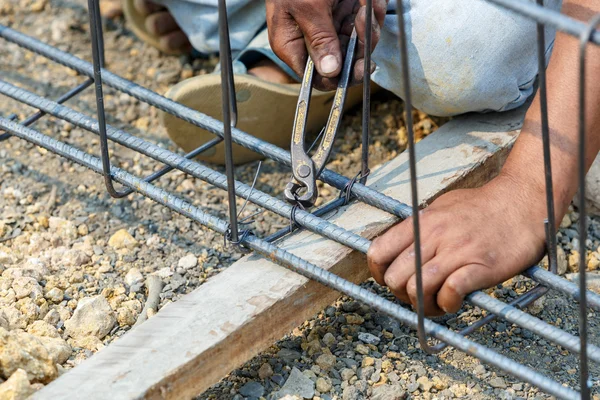 Haste de aço do feixe do técnico para o trabalho da construção — Fotografia de Stock