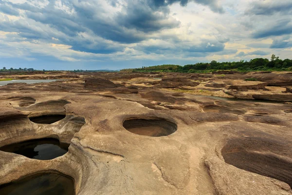 Unseen Thailand grand canyon sam pan bok at ubonratchathani — Stock Photo, Image