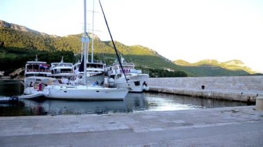 Yelkenli tekne Harbour