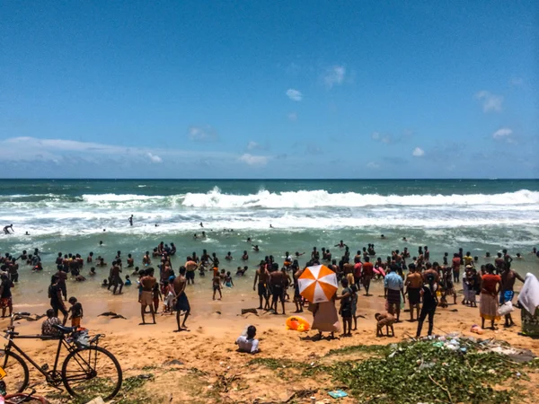 Sri Lanka okyanus üzerinde yerel halk - Stok İmaj