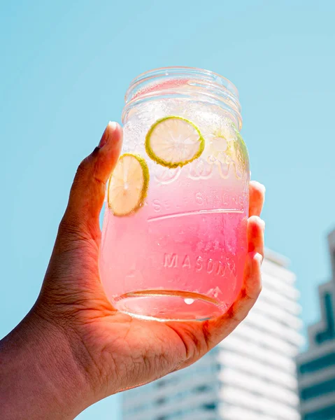 Refreshing Pink Lemonade Crystal Glass Ice Lemon Slices Held One — Stock Fotó