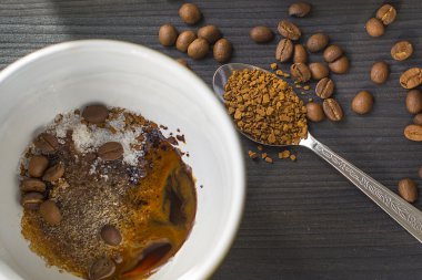 Sabahları kahve. Natürmort.