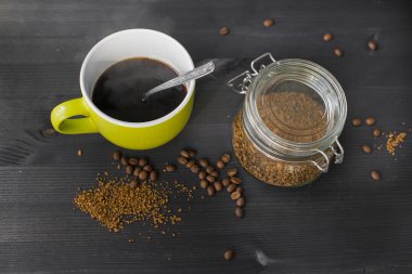 Sabahları kahve. Natürmort.