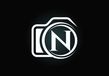 Baş harf N harfli alfabe ve kamera simgesi. Fotoğraf logosu vektör illüstrasyonu. Fotoğraf işi ve şirket kimliği için modern logo tasarımı.