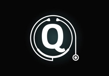 Doktor steteskopla baş harfleri Q harfleri alfabesi. Vektör steteskop logosu veya simgesi. Tıbbi ve ilaç sektörü ve şirket kimliği logosu