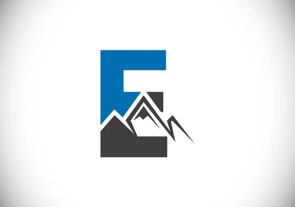 最初的E字母表与山的高峰 山地标志符号 字体徽章 企业的现代矢量标识和公司标识 — 图库矢量图片