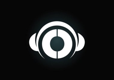 Baş harfleri O alfabesi ve kulaklık. Kulaklık logosu. Müzik işareti sembolü. Yazı tipi amblemi. Poster, afiş, tişört, defter kapağı, çıkartma, tebrik kartı, çanta, rozet için tasarım ögesi.