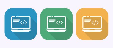 Yazılım Geliştirme Uygulaması Açı Parantezi ile Simge Mavi Altın Laptop Uzun Gölge Tasarımı