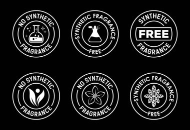 Ürünler için sentetik bir koku olmadığını gösteren altı adet beyaz oval rozet.