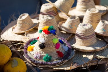 Geleneksel berber şapkalar 