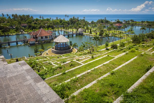 Tirtagangga taman ujung su Sarayı. Endonezya — Stok fotoğraf