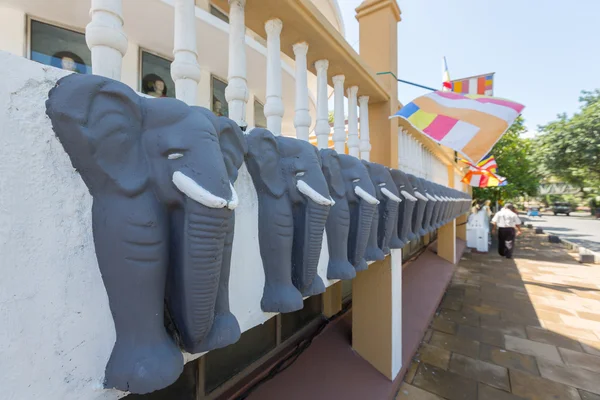 Płaskorzeźba z słonie — Zdjęcie stockowe