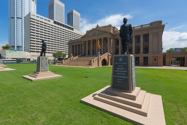 Старое здание парламента
