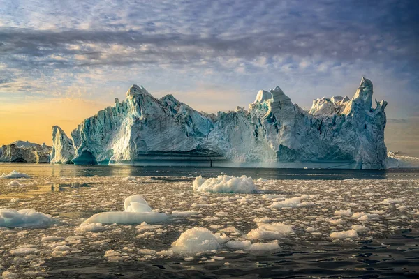 Glaciers flottants au fjord Disco Bay Ouest Groenland — Photo