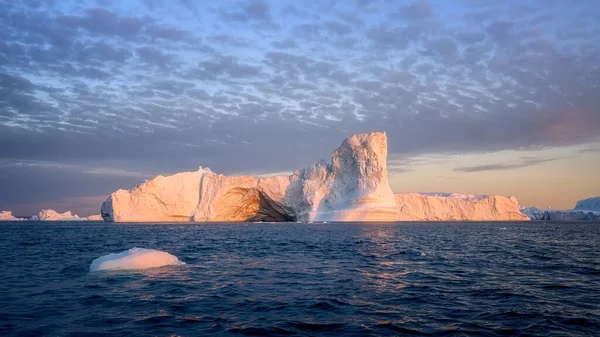 Plovoucí ledovce na Fjord Disco Bay West Grónsko — Stock fotografie