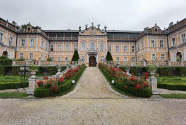 Litomysl yakınlarındaki Rococo kalesi Nove Hrady 'nin adı Küçük Schonbrunn veya Çek Versay
