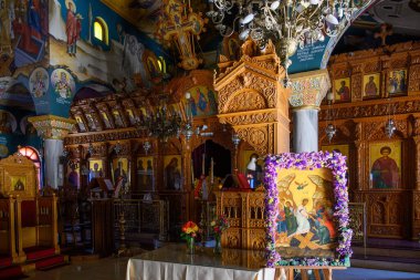Kuzey Kıbrıs 'taki Pachyammos St. Raphael kilisesinin içinde.